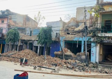 हेटौँडामा सडक विस्तार अन्योलमा: घर भत्किए, निर्माण कहिले सुरु हुने टुंगो छैन